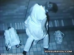 内衣胆小鬼夫妇隐私人自制的色情片
