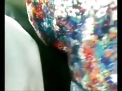 女性主导的内裤纪律的孩子穿着比基尼