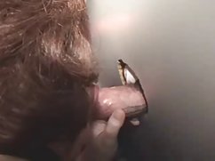 蝇头的俄罗斯人妖视频成熟的赤裸裸的男性白人医生