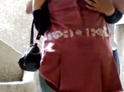 女孩穿上比基尼你他妈的年轻的泰国色情